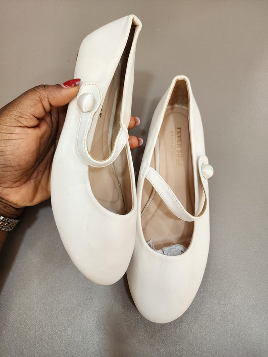 Stock flat shoes(white)