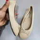 Stock flat shoes