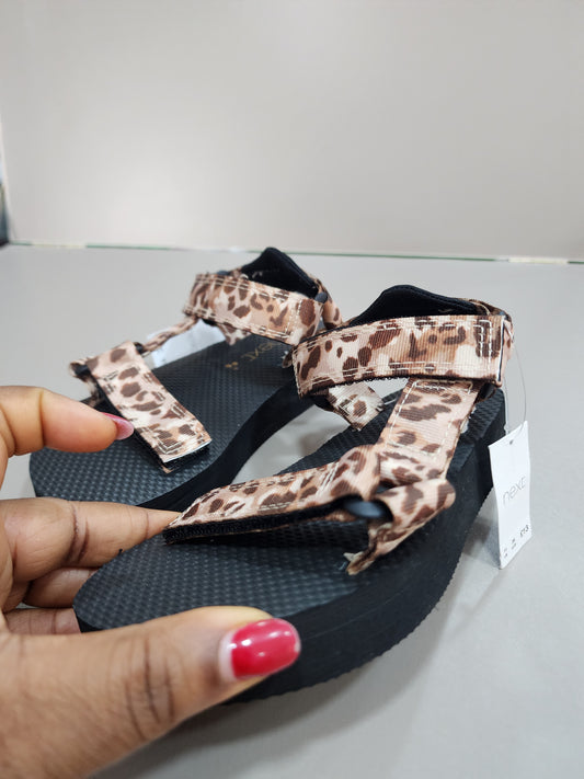 Girls sandals