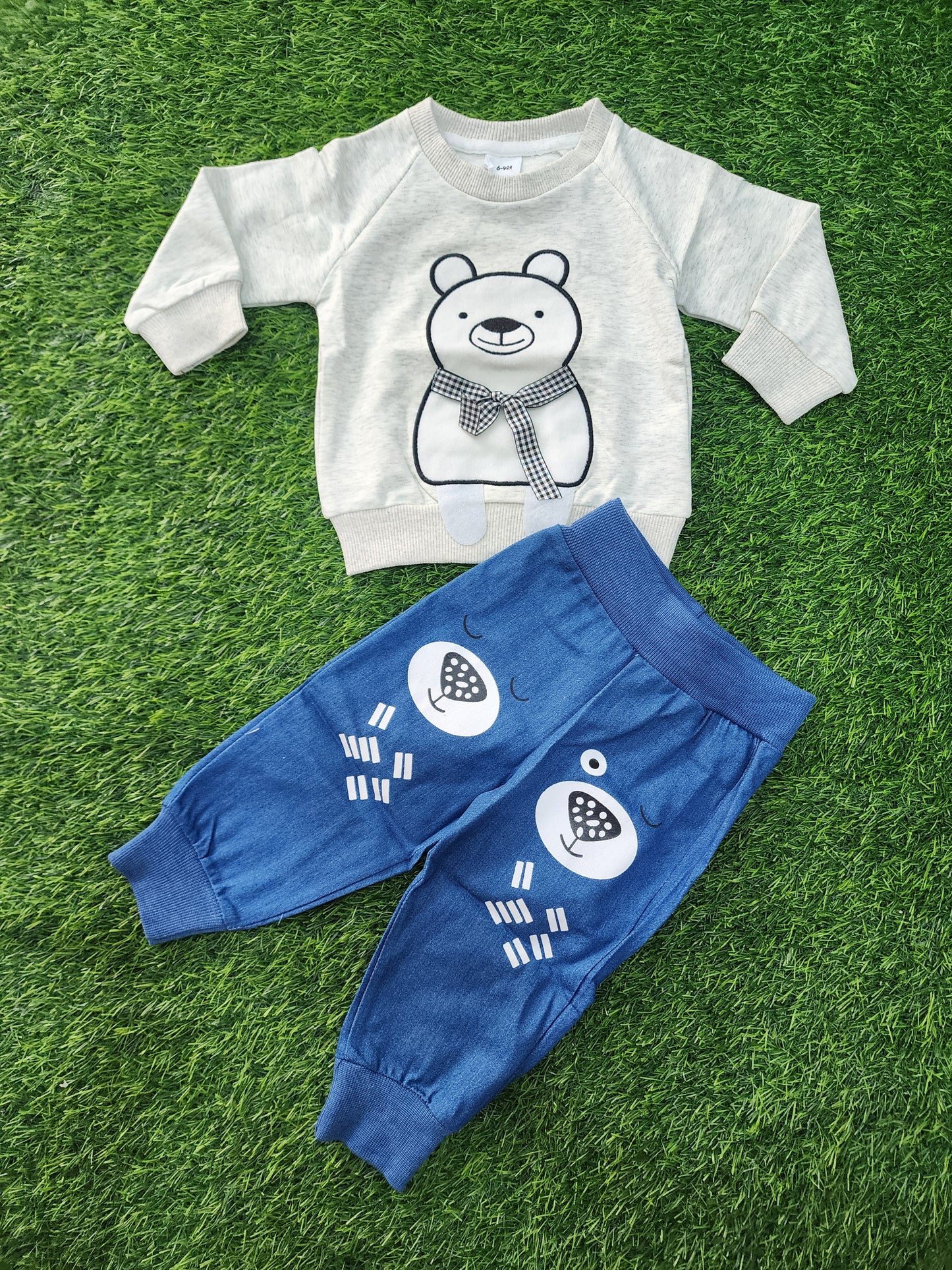 Boys 2 piece set ( pick next size)❤️