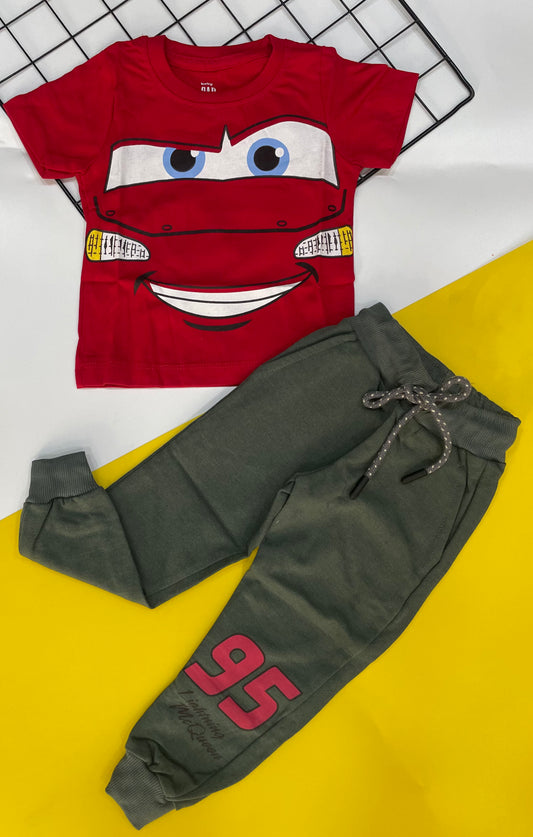 Boys 2 piece set (baby GAP)runs small pick 2 sizes higher