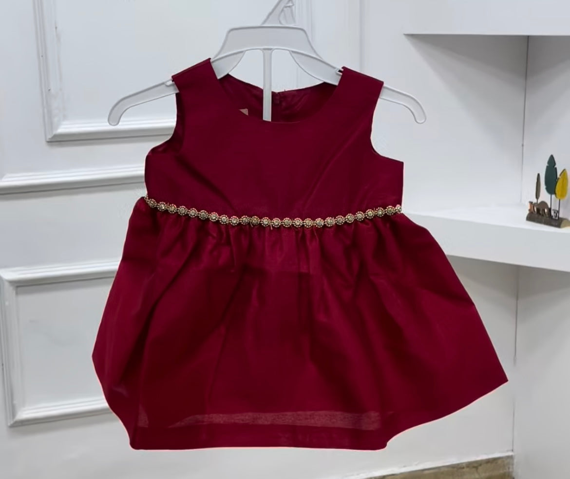 Girls gown (runs small)