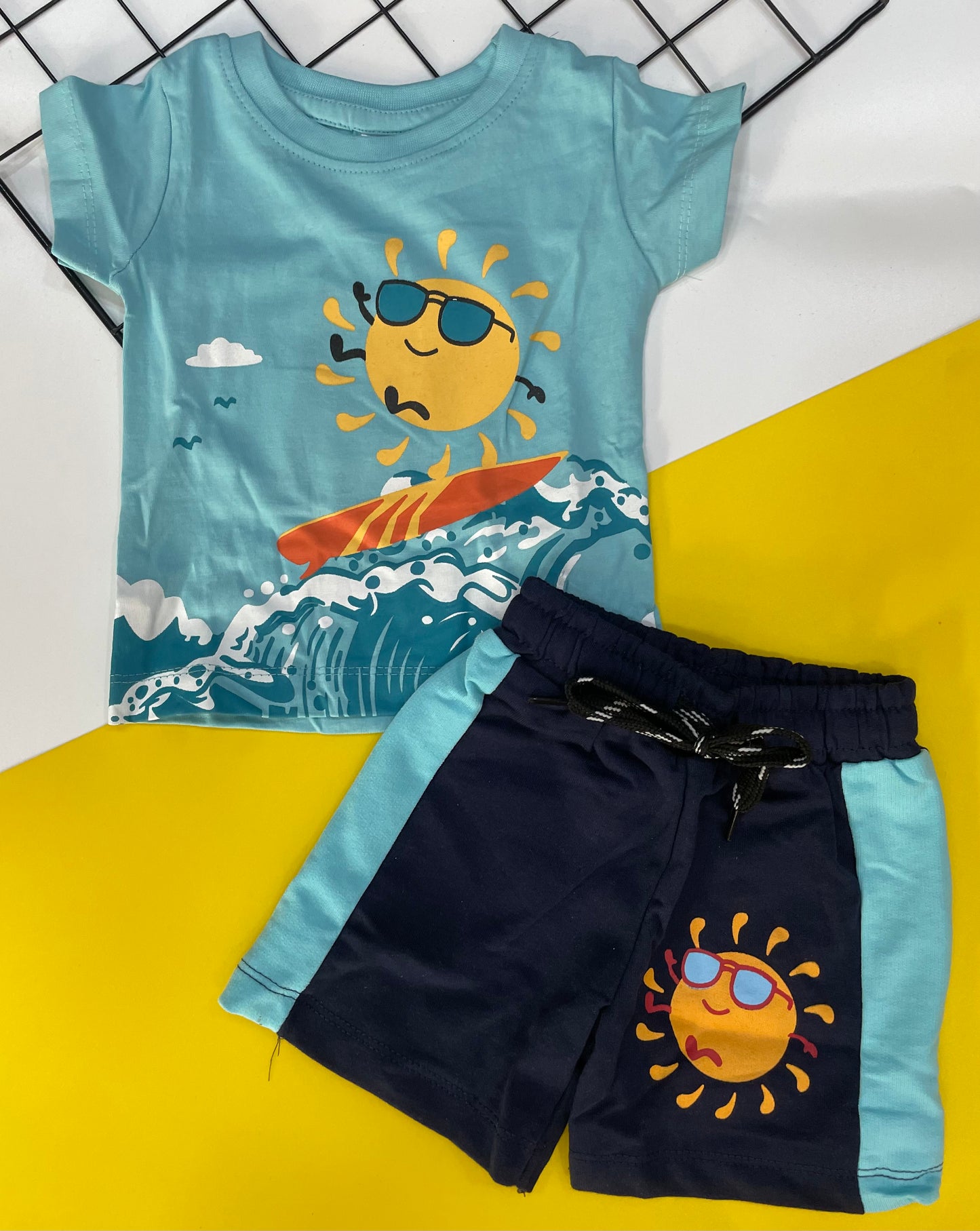 Boys 2 piece set (Babyhub)runs small pick 2 sizes higher