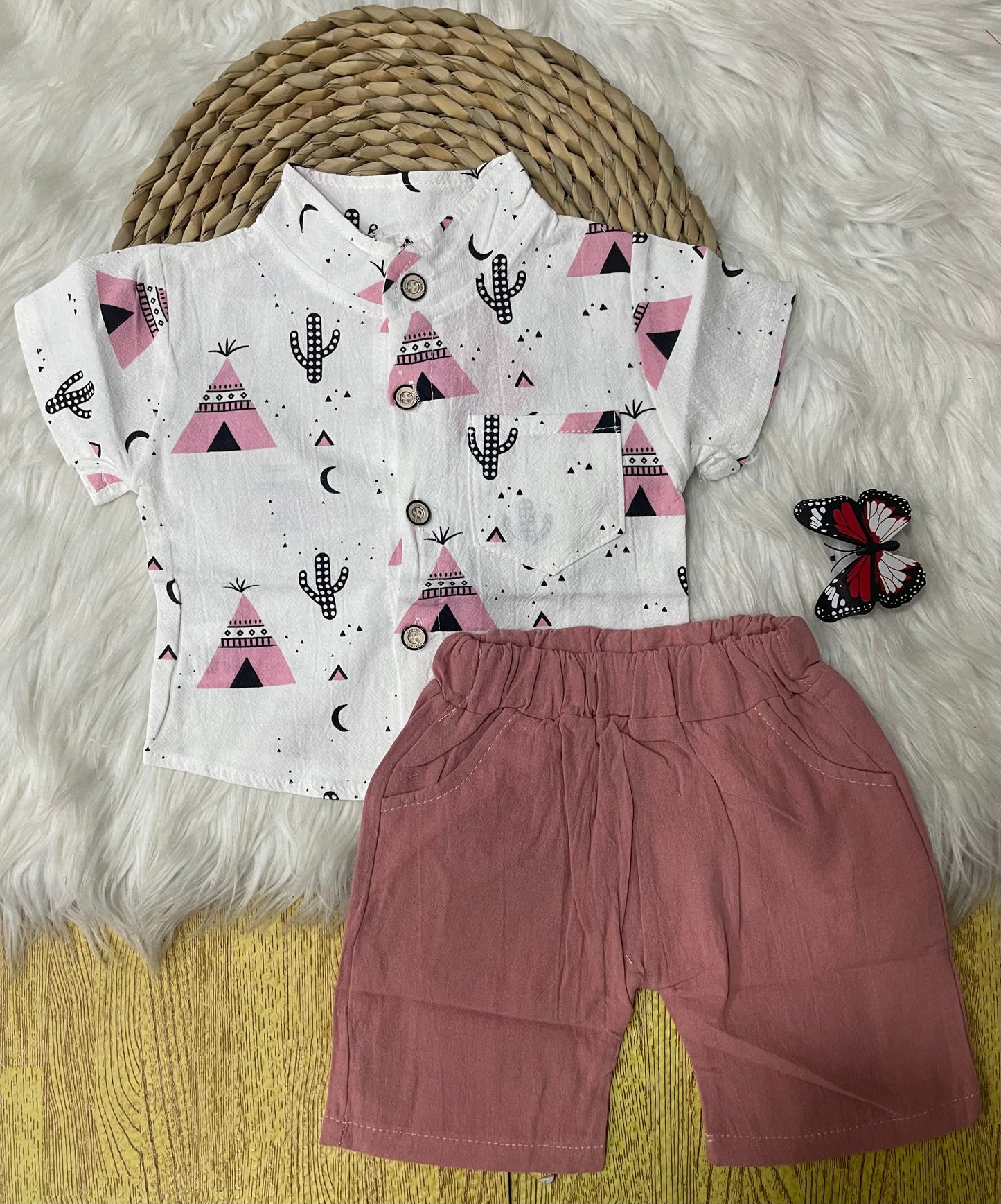 Boys 2 piece set(Pick Next Size)❤️