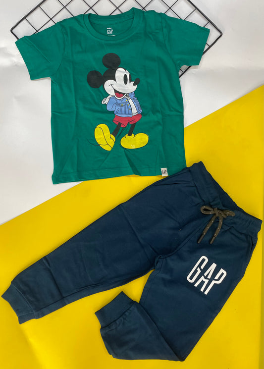 Boys 2 piece set (baby GAP)runs small pick 2 sizes higher