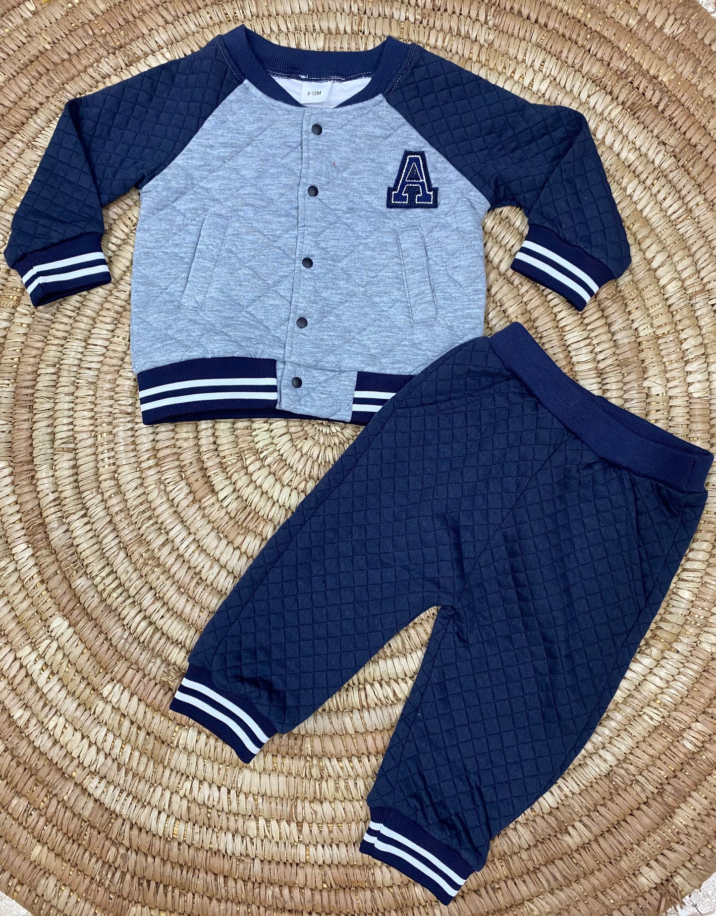 Boys 2 piece set(Pick Next Size)❤️