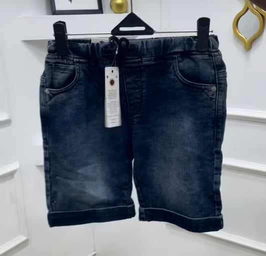 Boys short jean (run small)