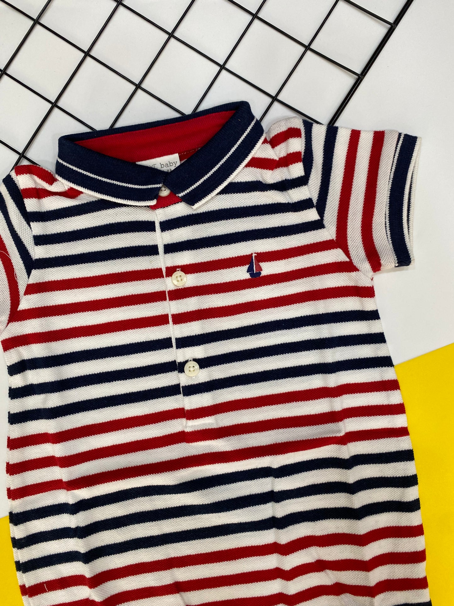 Boys Solid polo (runs small) Note:pick next size