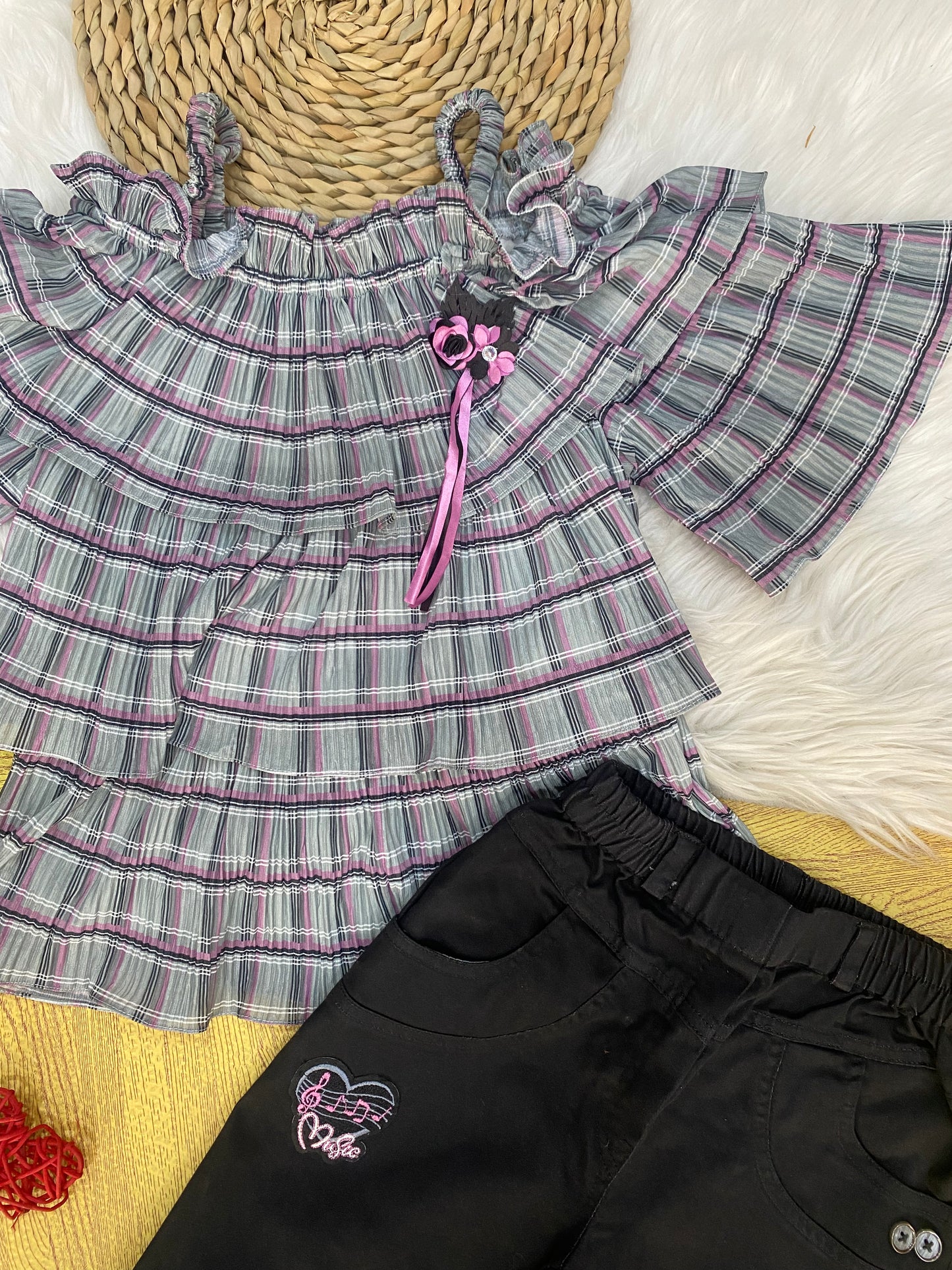 Girls 2 piece set(3 Quarter Short)