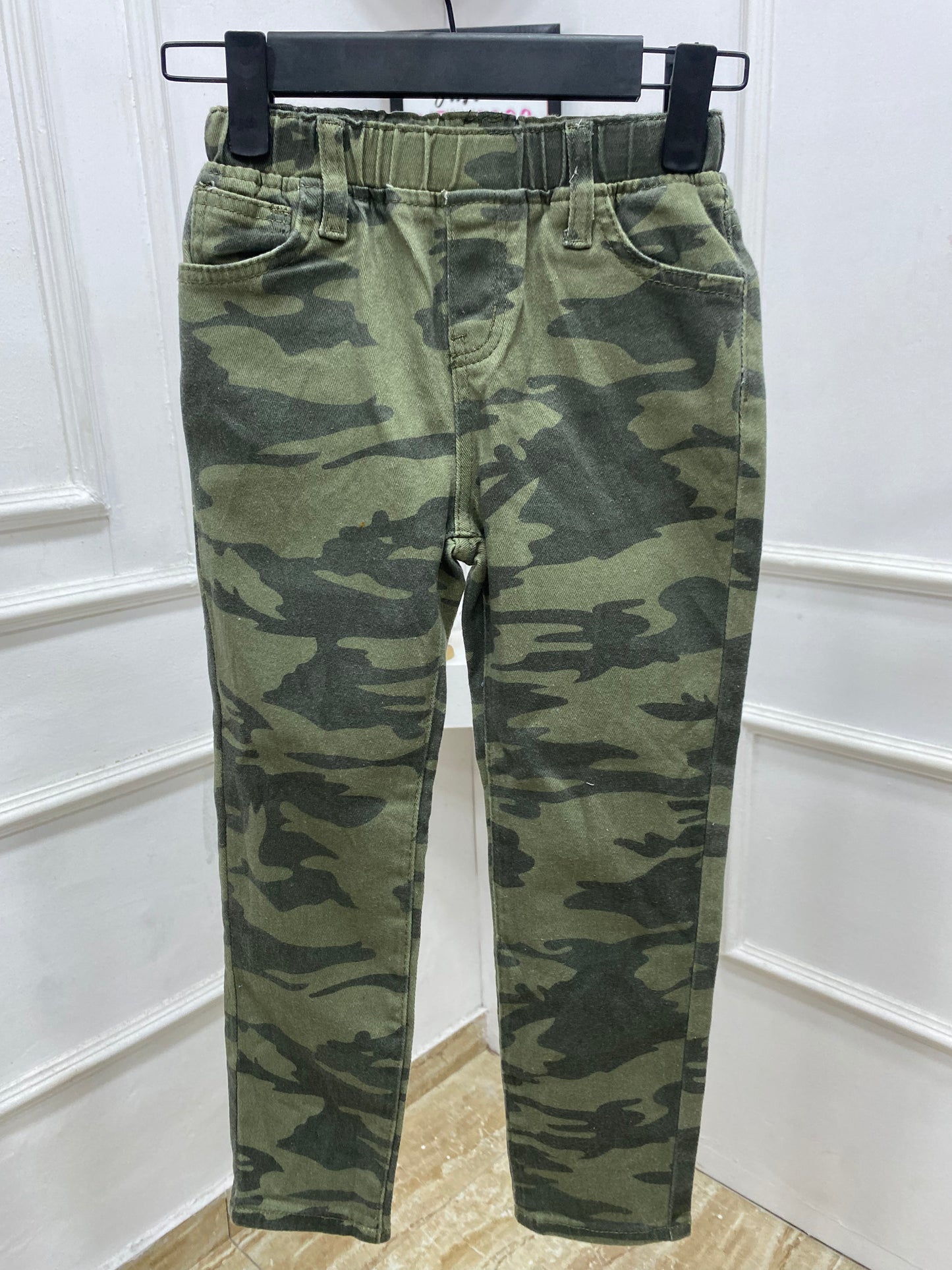 Stock jeans(Pick bigger sizes)