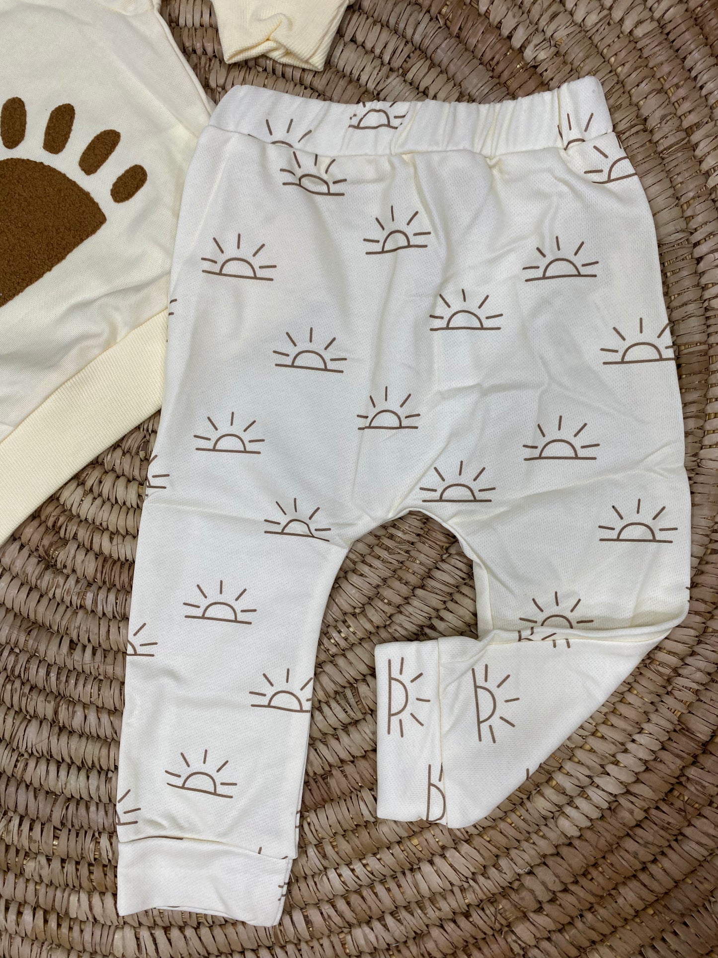 Boys 2 piece set(Pick Next Size)❤️