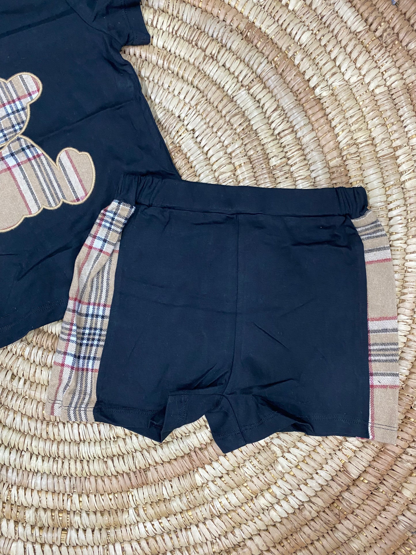 Boys 2 piece set(Pick Next Size)❤️