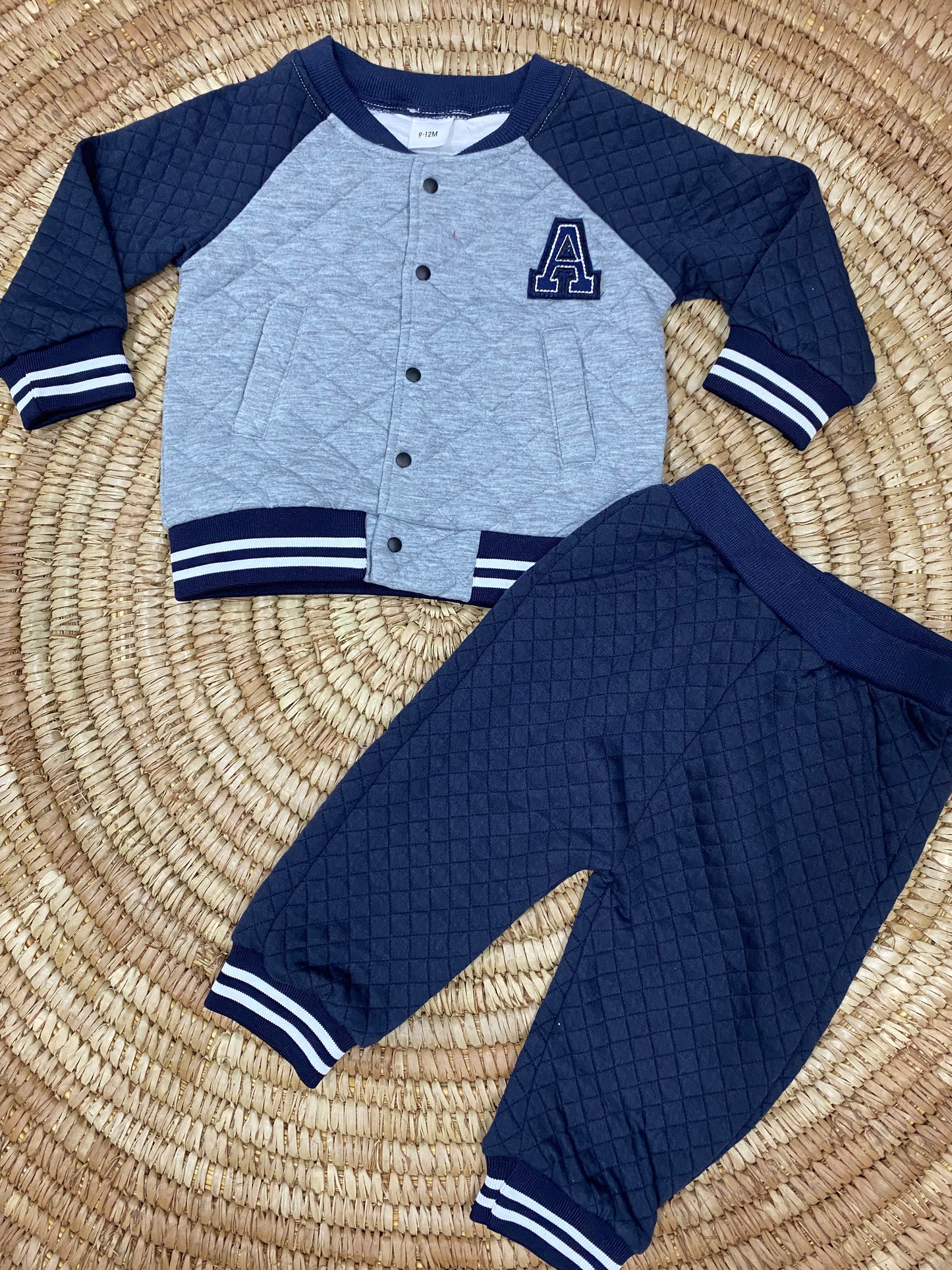 Boys 2 piece set(Pick Next Size)❤️